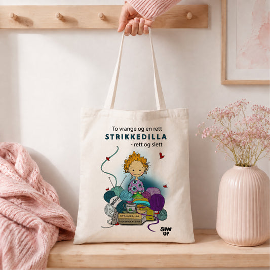 STRIKKEDILLA - VESKA